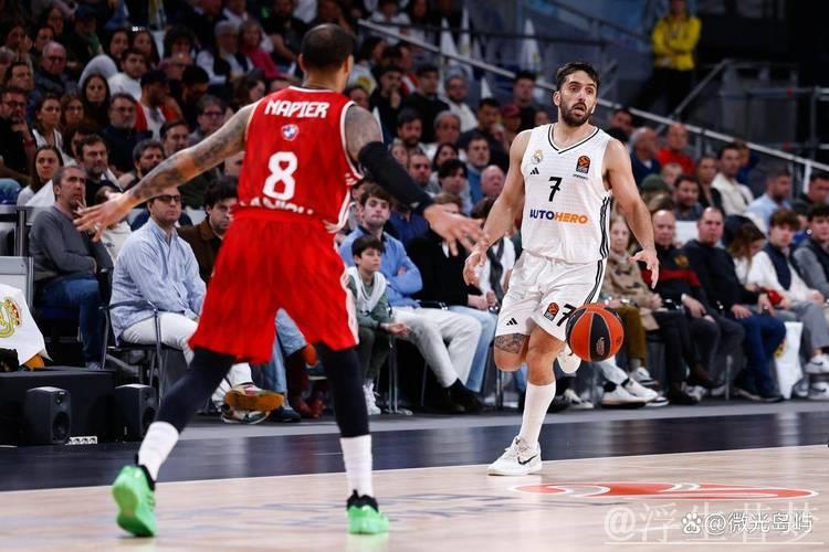 常规赛奖项纵览：卡斯尔斩获最佳新秀